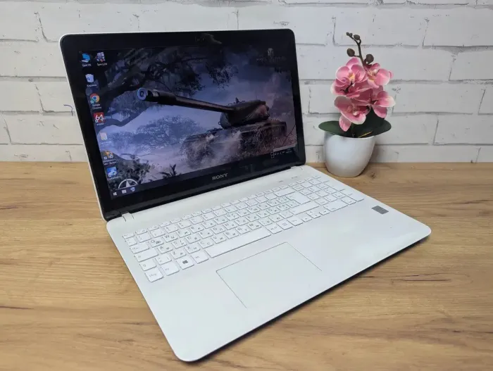 Ноутбук Б-клас Sony SVF153A1YM / 15.6" (1366x768) TN / Intel Core i5-4200U (2 (4) ядра по 1.6 - 2.6 GHz) / 8 GB DDR3 / 256 GB SSD / nVidia GeForce GT 740M, 2 GB GDDR3, 64-bit / WebCam / DVD-ROM б/в - зображення 7