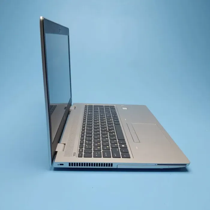 Ноутбук HP ProBook 650 G5 / 15.6" (1920x1080) IPS / Intel Core i5-8365U (4 (8) ядра по 1.8 - 4.0 GHz) / 16 GB DDR4 / 512 GB SSD / Intel UHD Graphics 620 / WebCam / Win 10 Pro б/в - зображення 4