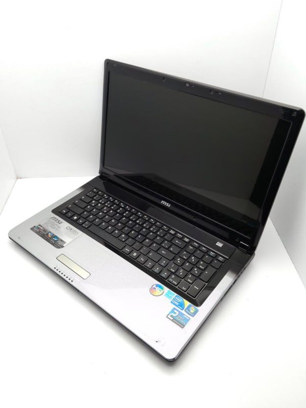 Ноутбук MSI CR720 / 17.3" (1600x900) TN / Intel Core i3-330M (2 (4) ядра по 2.1 - 2.5 GHz) / 6 GB DDR3 / 250 GB HDD / Intel HD Graphics 2000 / WebCam / АКБ не тримає б/в - зображення 5
