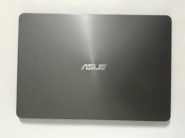 Ультрабук Б-клас Asus Zenbook UX430U / 14" (1920x1080) IPS / Intel Core i5-8250U (4 (8) ядра по 1.6 - 3.4 GHz) / 8 GB DDR4 / 256 GB SSD / nVidia GeForce MX150, 2 GB GDDR5, 64-bit / WebCam / Win 10 Home б/в - зображення 7