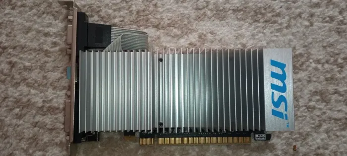 Дискретна відеокарта nVidia GeForce 210, 1 GB DDR3, 64-bit / 1x DVI, 1x HDMI, 1x VGA б/в - зображення 2