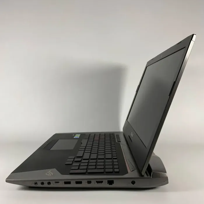 Ігровий ноутбук Asus ROG GL752VS / 17.3" (1920x1080) IPS / Intel Core i7-6820HK (4 (8) ядра по 2,7 - 3,6 ГГц) / 16 ГБ DDR4 / 500 ГБ SSD / nVidia GeForce GTX 1070, 8 ГБ GDDR5, 256-біт / HDMI / WebCam б/в - зображення 5