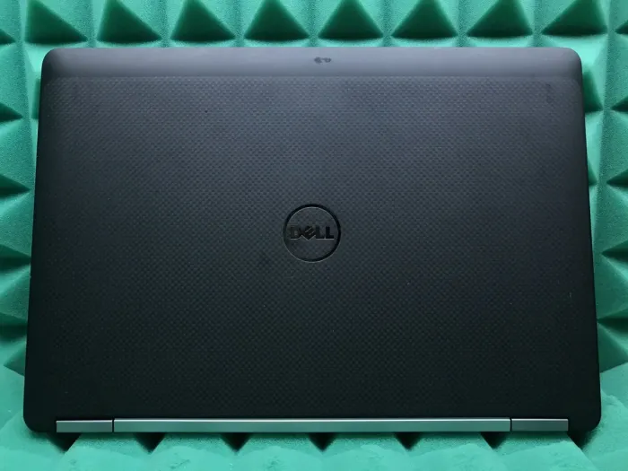 Ультрабук Dell Latitude E7470 / 14" IPS Touch / Core i5-6300U (2(4) ядра по 2.4-3GHz) / 8GB DDR4 / 120GB SSD M.2 / HD Graphics 520 / WebCam / HDMI / miniDP / Win 10 б/в - зображення 5