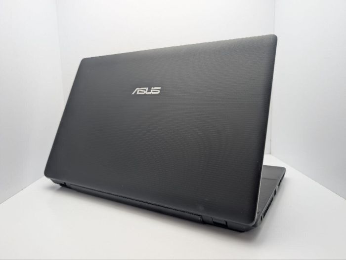 Ноутбук Asus F75A / 17.3'' (1600x900) TN / Intel Pentium B980 (2 ядра по 2.4 GHz) / 8 GB DDR3 / 500 GB HDD / Intel Graphics / WebCam / DVD-ROM б/в - зображення 8