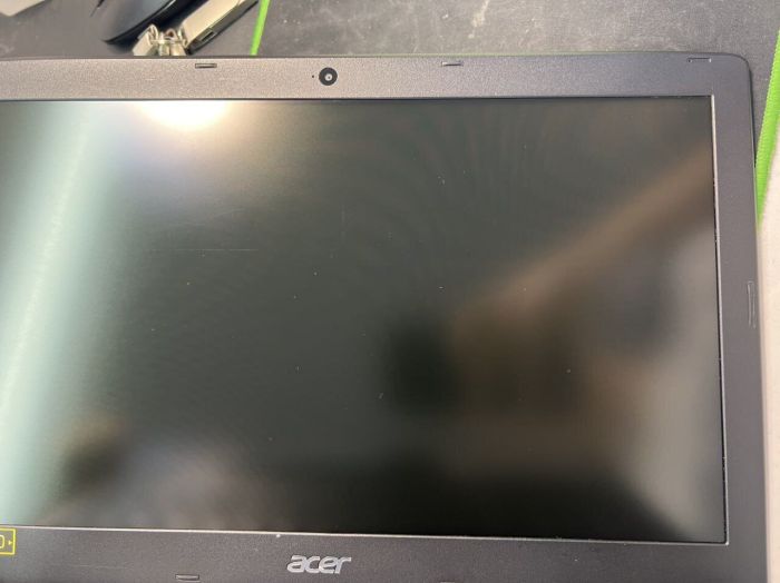 Ноутбук Б-клас Acer Aspire E15 E5-575G-527J / 15.6" (1920x1080) TN / Intel Core i5-7200U (2 (4) ядра по 2.5 - 3.1 GHz) / 16 GB DDR4 / 240 GB SSD / nVidia GeForce 950M, 2 GB GDDR5, 128-bit / WebCam б/в - зображення 6