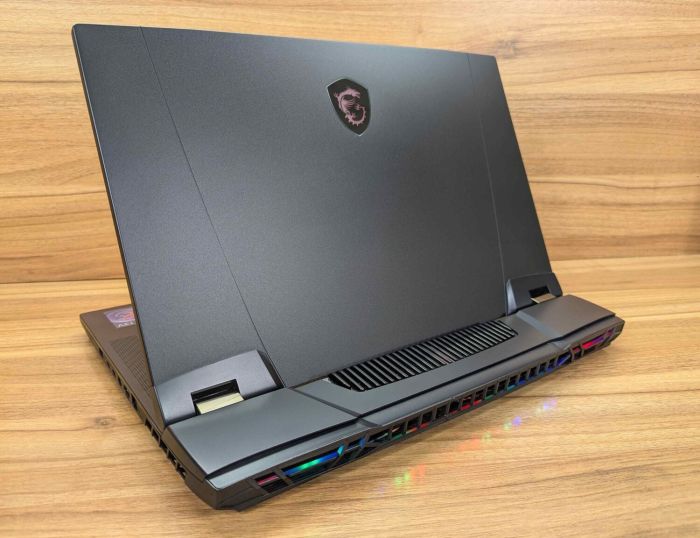 Ігровий ноутбук MSI Titan GT77HX / 17.3" (3840x2160) IPS / Intel Core i9-13980HX (24 (32) ядра по 2,2 - 5,6 ГГц) / 128 ГБ DDR5 / 2000 ГБ SSD + 256 ГБ SSD / nVidia GeForce RTX 4090, 16 ГБ GDDR6, 256-біт / WebCam / Windows 11 б/в - изображение 7