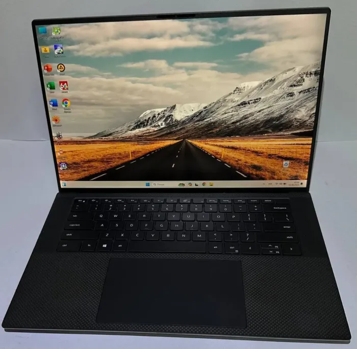 Мобільна робоча станція Б-класу Dell Precision 5550 / 15,6" (1920x1080) IPS / Intel Core i7-10750H (6 (12) ядер по 2,6 - 5,0 ГГц) / 32 ГБ DDR4 / 256 ГБ SSD + 256 ГБ SSD / nVidia Quadro T1000, 4 ГБ GDDR5, 128-біт / WebCa б/в - зображення 2