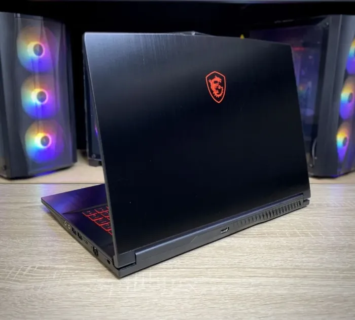 Ігровий ноутбук MSI GF63 Thin 11UC / 15.6" (1920x1080) IPS / Intel Core i5-11400H (6 (12) ядер по 2.7 - 4.5 GHz) / 8 GB DDR4 / 256 GB SSD / nVidia GeForce GTX 1650, 4 GB GDDR5, 128-bit / WebCam б/в - зображення 6