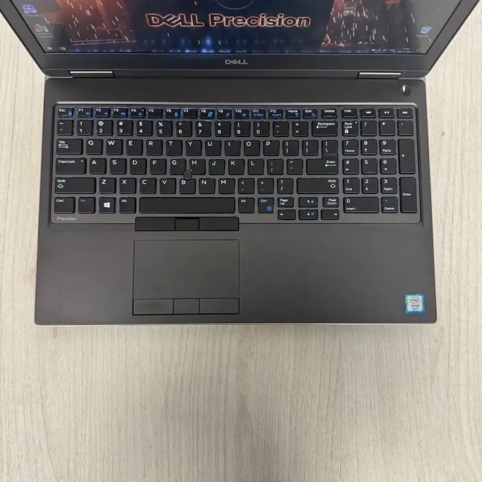 Мобільна робоча станція Dell Precision 7540 / 15,6" (1920x1080) IPS / Intel Xeon E-2276M (6 (12) ядер по 2,8 - 4,7 ГГц) / 16 ГБ DDR4 / 256 ГБ SSD / nVidia Quadro T2000, 4 ГБ GDDR5, 128-біт / WebCam б/в - зображення 3