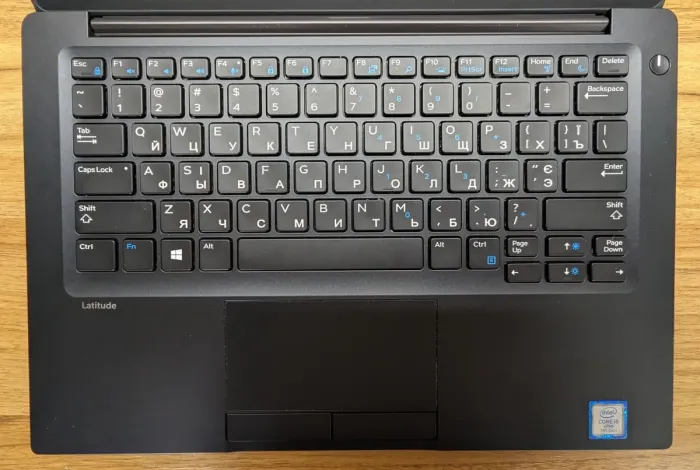 Ультрабук Dell Latitude 7280 / 12.5" (1920x1080) IPS / Intel Core i5-7300U (2 (4) ядра по 2.6 - 3.5 GHz) / 8 GB DDR4 / 256 GB SSD / Intel HD Graphics 620 / WebCam / Windows 10 б/в - зображення 3