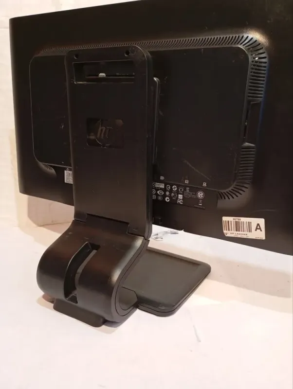 Комплект ПК Б-клас: HP Compaq 6000 Pro SFF / Intel Core 2 Quad Q8300 (4 ядра по 2.5 GHz) / 8 GB DDR3 / 120 GB SSD / Intel GMA Graphics 4500 / DVD-RW + Монітор HP Compaq LA2306x / 23" (1920x1080) IPS / DP, DVI, VGA, USB 2.0 / VESA 100x100 б/в - зображення 8