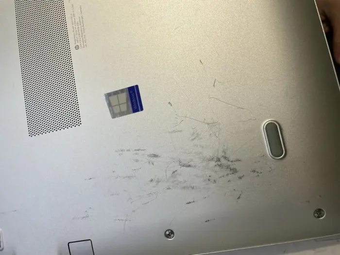 Ультрабук Б-клас HP EliteBook 850 G5 / 15.6" (1920x1080) IPS / Intel Core i5-7300U (2 (4) ядра по 2.6 - 3.5 GHz) / 8 GB DDR4 / 240 GB SSD / Intel HD Graphics 620 / WebCam б/в - зображення 4