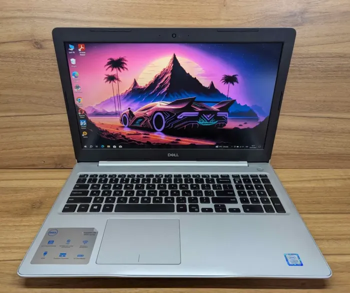 Ноутбук Dell Inspiron 5570 / 15.6" (1920x1080) IPS / Intel Core i5-8250U (4 (8) ядра по 1.6 - 3.4 GHz) / 16 GB DDR4 / 480 GB SSD / Intel UHD Graphics 620 / WebCam / Windows 10 б/в - зображення 2