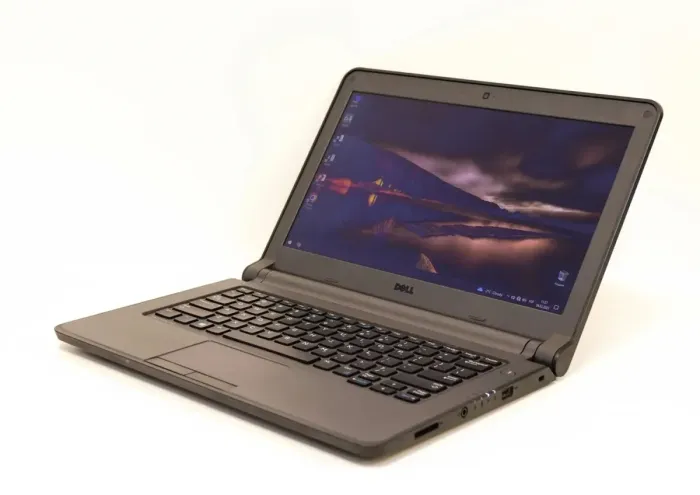 Ноутбук Б-класс Dell Latitude E3340 / 13.3" TN / Intel Core i3-4030U (2(4) ядра по 1.9GHz) / 4GB DDR3 / 128GB SSD / HD Graphics 4400 / WebCam / HDMI б/в - зображення 4