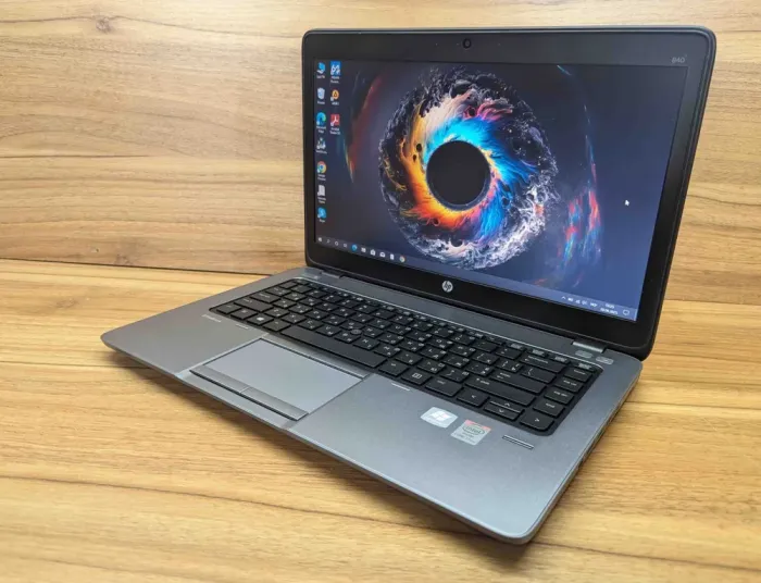 Ноутбук HP EliteBook 840 G1 / 14" (1366x768) TN / Intel Core i7-4600U (2 (4) ядра по 2.1 - 3.3 GHz) / 8 GB DDR3 / 240 GB SSD / Intel HD Graphics 4400 / Fingerprint / WebCam / Windows 10 б/в - зображення 5