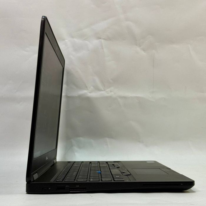 Ноутбук Dell Latitude 5580 / 15.6" (1920x1080) IPS / Intel Core i5-6300U (2 (4) ядра по 2.4 - 3.0 GHz) / 16 GB DDR4 / 256 GB SSD / Intel HD Graphics 520 / WebCam / LTE / Windows 10 Pro б/в - зображення 5
