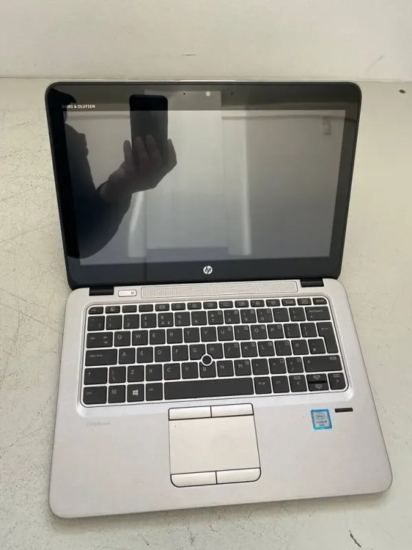 Нетбук Б-клас HP EliteBook 820 G3 / 12.5" (1920x1080) TN Touch / Intel Core i5-6200U (2 (4) ядра по 2.3 - 2.8 GHz) / 8 GB DDR4 / 128 GB SSD / Intel HD Graphics 620 / WebCam б/в - зображення 2