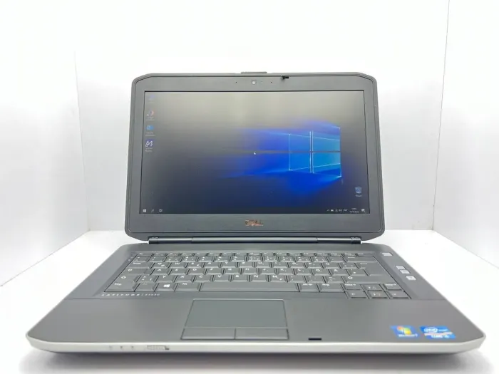 Ноутбук Dell Latitude E5430 / 14" (1366x768) TN / Intel Core i5-3210M (2 (4) ядра по 2.5 - 3.1 GHz) / 4 GB DDR3 / 240 GB SSD / Intel HD Graphics 4000 / WebCam б/в - зображення 2