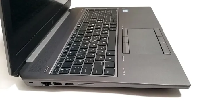 Мобільна робоча станція HP ZBook 15 G6 / 15.6" (1920x1080) UWVA / Intel Core i5-9300H (4 (8) ядра по 2.4 - 4.1 GHz) / 8 GB DDR4 / 512 GB SSD M.2 / nVidia Quadro T1000, 4 GB GDDR5, 128-bit / WebCam / Win 10 Pro б/в - зображення 3