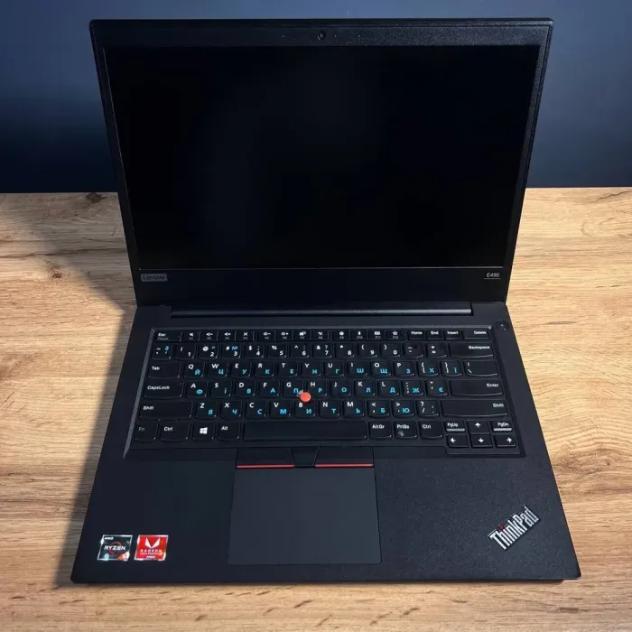 Ноутбук Lenovo ThinkPad E495 / 14" (1920x1080) IPS / AMD Ryzen 5 3500U (4 (8) ядра по 2.1 - 3.7 GHz) / 16 GB DDR4 / 256 GB SSD / AMD Radeon Vega 8 Graphics / WebCam б/в - зображення 6