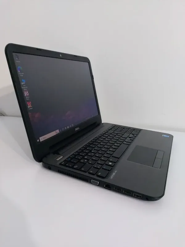 Ноутбук Dell Latitude 3540 / 15.6" (1366x768) TN / Intel Core i5-4210U (2 (4) ядра по 1.7 - 2.7 GHz) / 8 GB DDR3 / 256 GB SSD / Intel HD Graphics 4400 / WebCam / DVD-ROM б/в - зображення 5