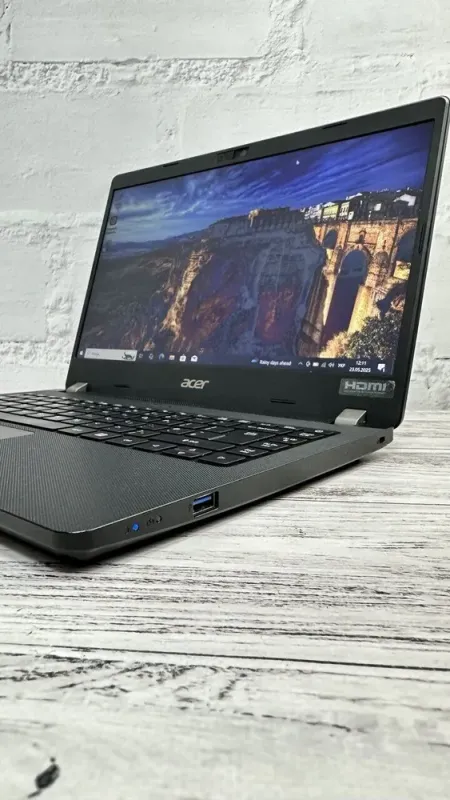 Ультрабук Acer TravelMate P214-52 / 14" (1920x1080) IPS / Intel Core i5-10210U (4 (8) ядер по 1.6 - 4.2 GHz) / 8 GB DDR4 / 256 GB SSD / Intel UHD Graphics / WebCam б/в - зображення 5