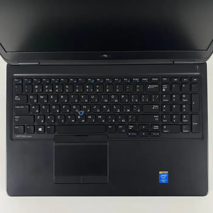Ноутбук Б-клас Dell Latitude E5550 / 15.6" (1366x768) TN / Intel Core i5-5300U (2 (4) ядра по 2.3 - 2.9 GHz) / 16 GB DDR3 / 128 GB SSD / Intel HD Graphics 5500 / WebCam / HDMI б/в - зображення 4