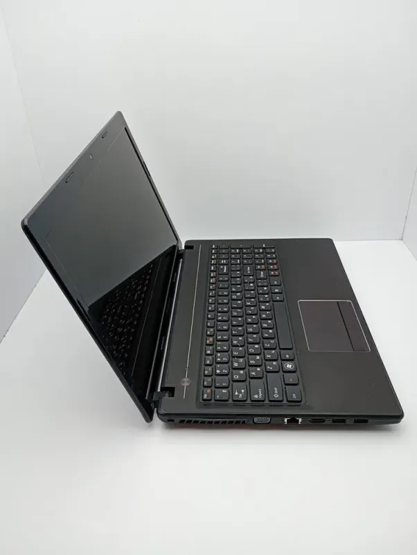 Ноутбук Lenovo G580 / 15.6" (1366x768) TN / Intel Core i3-2348M (2 (4) ядра по 2.3 GHz) / 6 GB DDR3 / 500 GB HDD / Intel HD Graphics 3000 / WebCam б/в - зображення 5