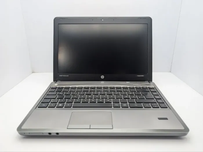 Ноутбук HP ProBook 4340s / 13.3" (1366x768) TN / Intel Core i3-3110M (2 (4) ядра по 2.4 GHz) / 8 GB DDR3 / 750 GB HDD / Intel HD Graphics 4000 / WebCam б/в - зображення 3