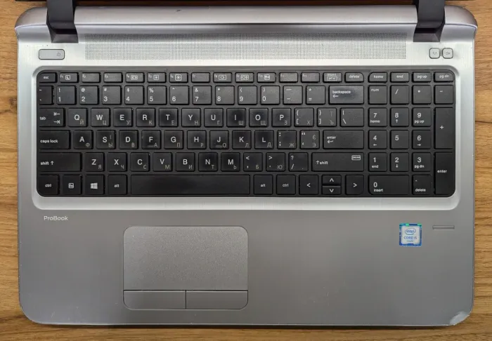 Ноутбук Б-клас HP ProBook 450 G3 / 15.6" (1920x1080) IPS / Intel Core i5-6200U (2 (4) ядра по 2.3 - 2.8 GHz) / 8 GB DDR3 / 240 GB SSD / Intel HD Graphics 520 / WebCam / TouchID / Windows 10 б/в - зображення 3