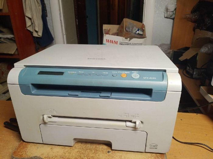 БФП Б-клас Samsung SCX-4220 / Лазерний монохромний друк / 600x600 dpi / A4 / 18 стор/хв / USB 2.0 б/в - зображення 2