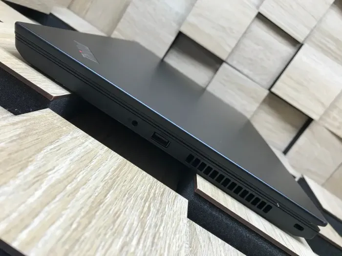 Ультрабук Б-клас Lenovo ThinkPad L15 Gen 2a / 15.6" (1920x1080) IPS / AMD Ryzen 5 Pro 5650U (6 (12) ядра по 2.3 - 4.2 GHz) / 8 GB DDR4 / 256 GB SSD M.2 / AMD Radeon Graphics / WebCam б/в - зображення 6