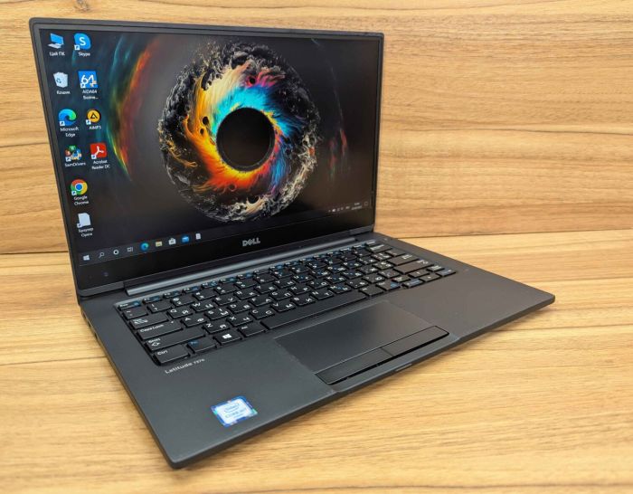 Ультрабук Dell Latitude 7370 / 13.3" (1920x1080) IPS / Intel Core m7-6Y75 (2 (4) ядра по 1.2 - 3.1 GHz) / 16 GB DDR3 / 512 GB SSD / Intel HD Graphics 515 / mHDMI / Windows 10 б/в - зображення 4