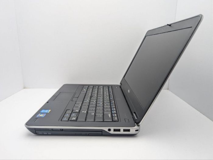 Ноутбук Dell Latitude E6440 / 14" (1920x1080) TN / Intel Core i5-4310M (2 (4) ядра по 2.7 - 3.4 GHz) / 8 GB DDR3 / 500 GB HDD / Intel HD Graphics 4600 / WebCam / DVD-ROM б/в - зображення 5