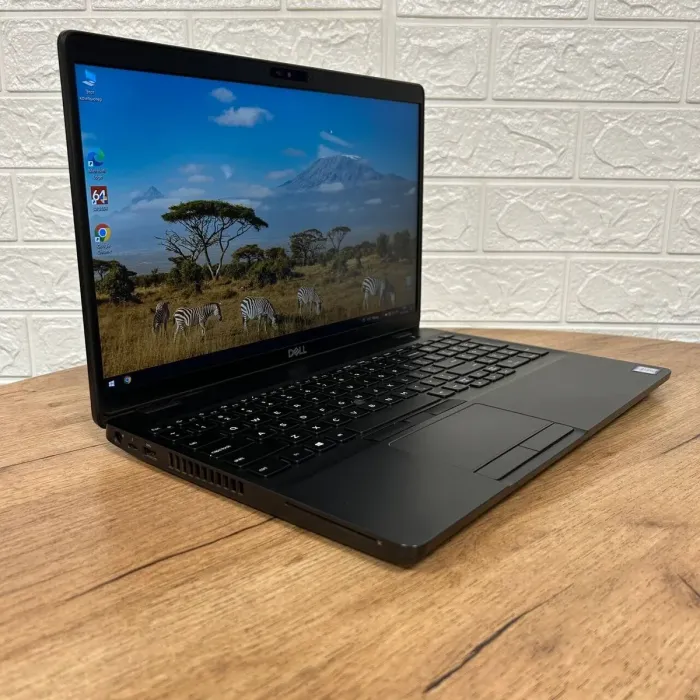Ноутбук Dell Latitude 5501 / 15.6" (1920x1080) IPS / Intel Core i5-9400H (4 (8) ядра по 2.5 - 4.3 GHz) / 8 GB DDR4 / 256 GB SSD NVMe / Intel UHD Graphics 630 / WebCam б/в - зображення 4