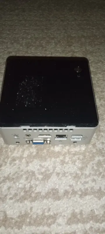 Неттоп Б-клас Intel NUC BOXNUC5PPYH USFF / Intel Celeron N3050 (2 ядра по 1.6 - 2.16 GHz) / 4 GB DDR3 / 120 GB SSD / Intel HD Graphics б/в - зображення 2