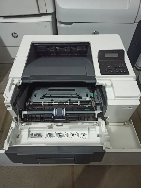 Принтер HP LaserJet Pro M501dn / лазерний монохромний друк / 600x600 dpi / A4 / 45 стор / хв / USB, Ethernet / Дуплекс б/в - зображення 4
