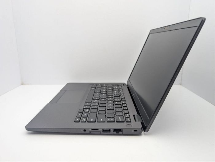 Ультрабук Dell Latitude 5300 / 13.3" (1920x1080) IPS / Intel Core i5-8265U (4 (8) ядра по 1.6 - 3.9 GHz) / 8 GB DDR4 / 240 GB SSD / Intel UHD Graphics / WebCam б/в - зображення 5