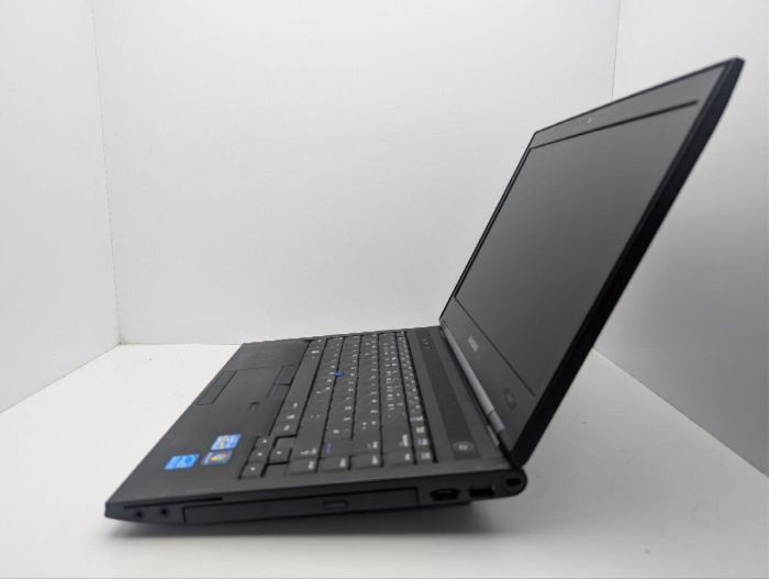 Ноутбук Samsung 600B / 14" (1366x768) TN / Intel Core i5-2520M (2 (4) ядра по 2.5 - 3.2 GHz) / 8 GB DDR3 / 1000 GB HDD / Intel HD Graphics 3000 / WebCam / DVD-ROM б/в - зображення 5