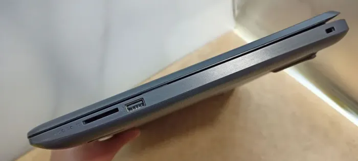 Ноутбук Б-клас HP 250 G6 / 15.6" (1920x1080) TN / Intel Core i5-7200U (2 (4) ядра по 2.5 - 3.1 GHz) / 8 GB DDR4 / 256 GB SSD M.2 / Intel HD Graphics 620 / WebCam б/в - зображення 6