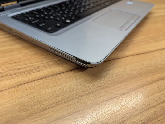 Ноутбук Б-клас HP ProBook 640 G2 / 14" (1920x1080) IPS / Intel Core i7-6600U (2 (4) ядра по 2.6 - 3.4 GHz) / 8 GB DDR4 / 500 GB HDD / Intel HD Graphics 520 / WebCam / Fingerprint / Windows 10 б/в - зображення 3