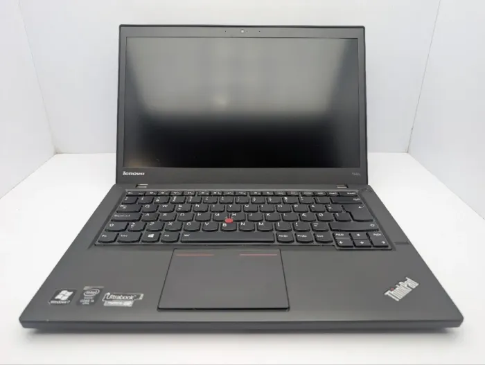 Ноутбук Lenovo ThinkPad T440s / 14" (1600x900) TN / Intel Core i5-4300U (2 (4) ядра по 1.9 - 2.9 GHz) / 8 GB DDR3 / 120 GB SSD / Intel HD Graphics 4400 / WebCam б/в - зображення 3