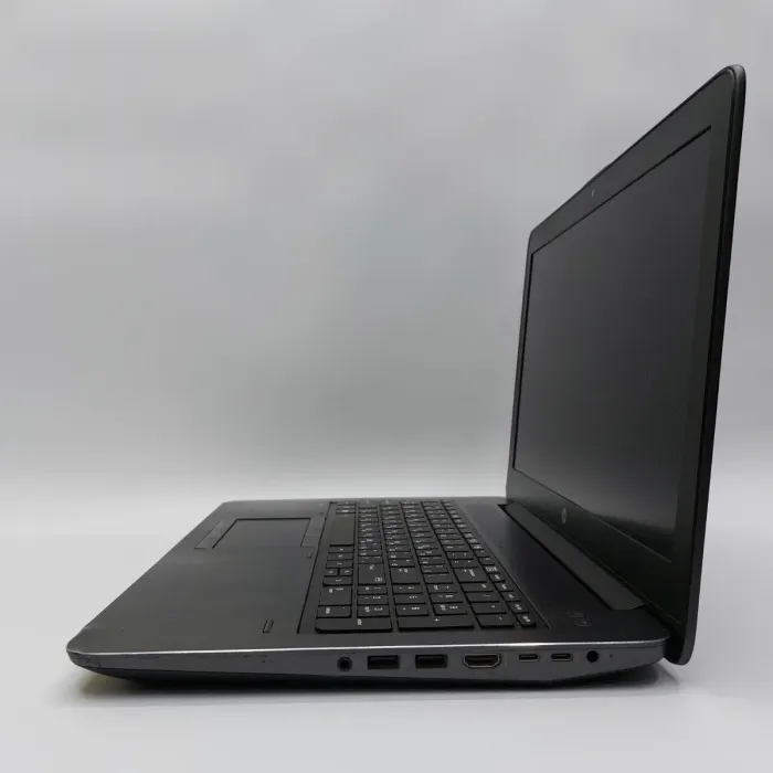 Мобільна робоча станція Б-клас HP ZBook 15 G3 / 15.6" (1920x1080) IPS / Intel Xeon E3-1505M v5 (4 (8) ядра по 2.8 - 3.7 GHz) / 16 GB DDR4 / 512 GB SSD / nVidia Quadro M2000M, 4 GB GDDR5, 128-bit / WebCam б/в - зображення 5