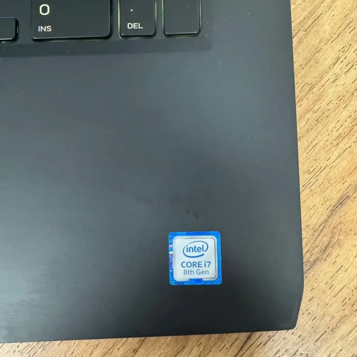 Ігровий ноутбук Б-клас Dell Alienware m17 / 17.3" (1920x1080) IPS / Intel Core i7-8750H (6 (12) ядер по 2.2 - 4.1 GHz) / 16 GB DDR4 / 128 GB SSD NVMe + 1000 GB HDD / nVidia GeForce RTX 2070 Max-Q, 8 GB GDDR6, 256-bit / WebCam б/в - зображення 8