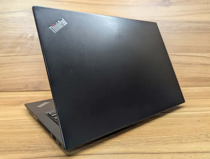 Ультрабук Lenovo ThinkPad x390 / 13.3" (1920x1080) IPS Touch / Intel Core i7-8665U (4 (8) ядра по 1.9 - 4.8 GHz) / 16 GB DDR4 / 480 GB SSD / Intel UHD Graphics / WebCam / TouchID / Windows 10 б/в - зображення 7