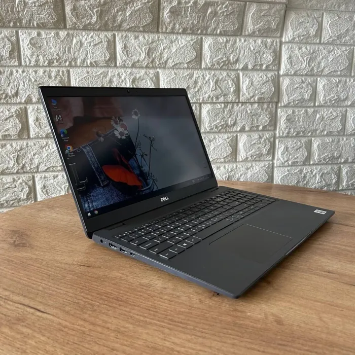 Ультрабук Б-клас Dell Latitude 3510 / 15.6" (1366x768) TN / Intel Core i3-10110U (2 (4) ядра по 2.1 - 4.1 GHz) / 8 GB DDR4 / 240 GB SSD / Intel UHD Graphics / WebCam б/в - зображення 4