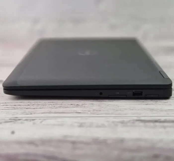 Ультрабук Dell Latitude E7470 / 14" (2560x1440) IPS Touch / Intel Core i5-6300U (2 (4) ядра по 2.4 - 3.0 GHz) / 8 GB DDR4 / 480 GB SSD / Intel HD Graphics 520 / WebCam б/в - зображення 6