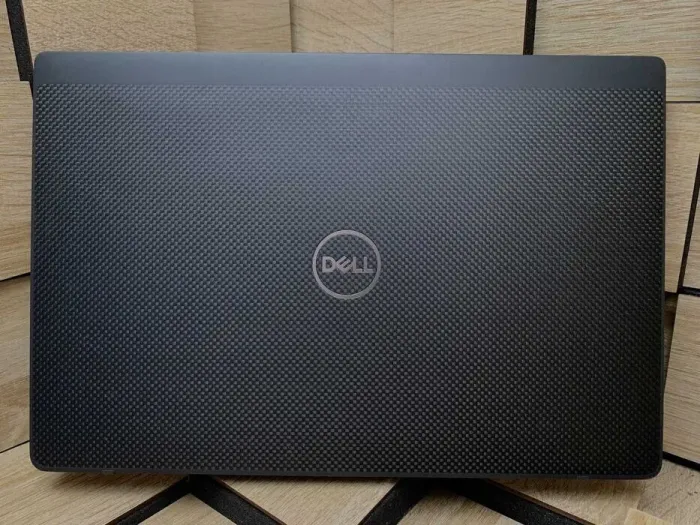 Ультрабук Б-клас Dell Latitude 7400 / 14" (1920x1080) IPS / Intel Core i5-8365U (4 (8) ядра по 1.6 - 4.1 GHz) / 8 GB DDR4 / 240 GB SSD M.2 / Intel UHD Graphics 620 / WebCam / Windows 10 б/в - зображення 5