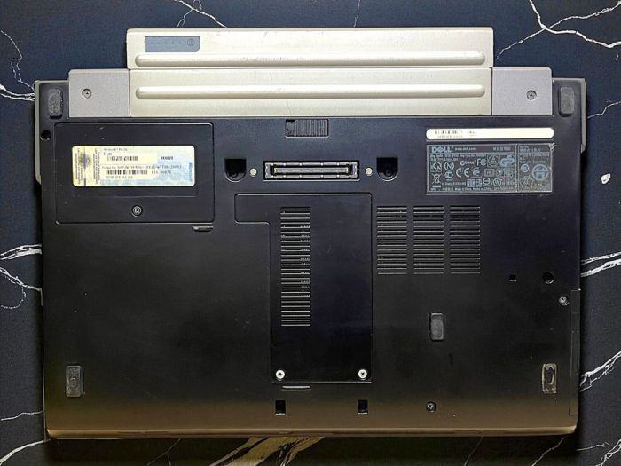 Ноутбук Б-клас Dell Latitude E4310 / 13.3" (1366x768) TN / Intel Core i5-520M (2 (4) ядра по 2.4 - 2.93 GHz) / 4 GB DDR3 / 250 GB HDD / Intel HD Graphics / WebCam б/в - зображення 6