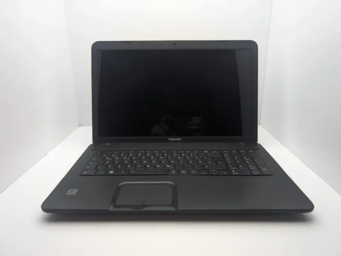 Ноутбук Toshiba Satellite C870D / 17.3" (1600x900) TN / AMD E1-1200 (2 ядра по 1.4 GHz) / 6 GB DDR3 / 500 GB HDD / AMD Radeon HD 7310 / WebCam б/в - зображення 7